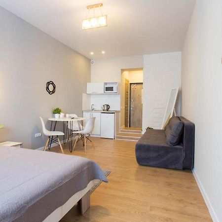 New Studio, Metro Yaroslava Mudroho And Universytet - Chernyshevska Str 95-3 哈尔科夫 外观 照片