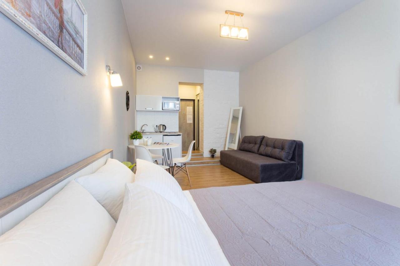 New Studio, Metro Yaroslava Mudroho And Universytet - Chernyshevska Str 95-3 哈尔科夫 外观 照片